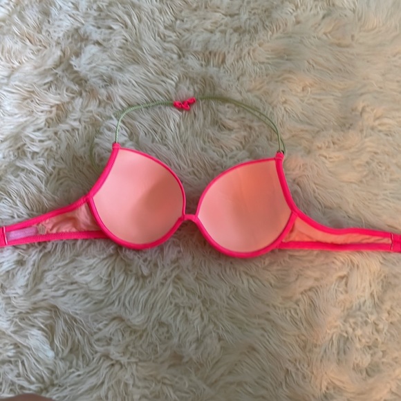 Victoria’s Secret Bikini Top - Picture 2 of 3